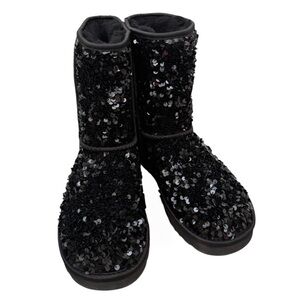 UGG Black Sequin Size 6 Classic Chunky Shorty Boot EUC